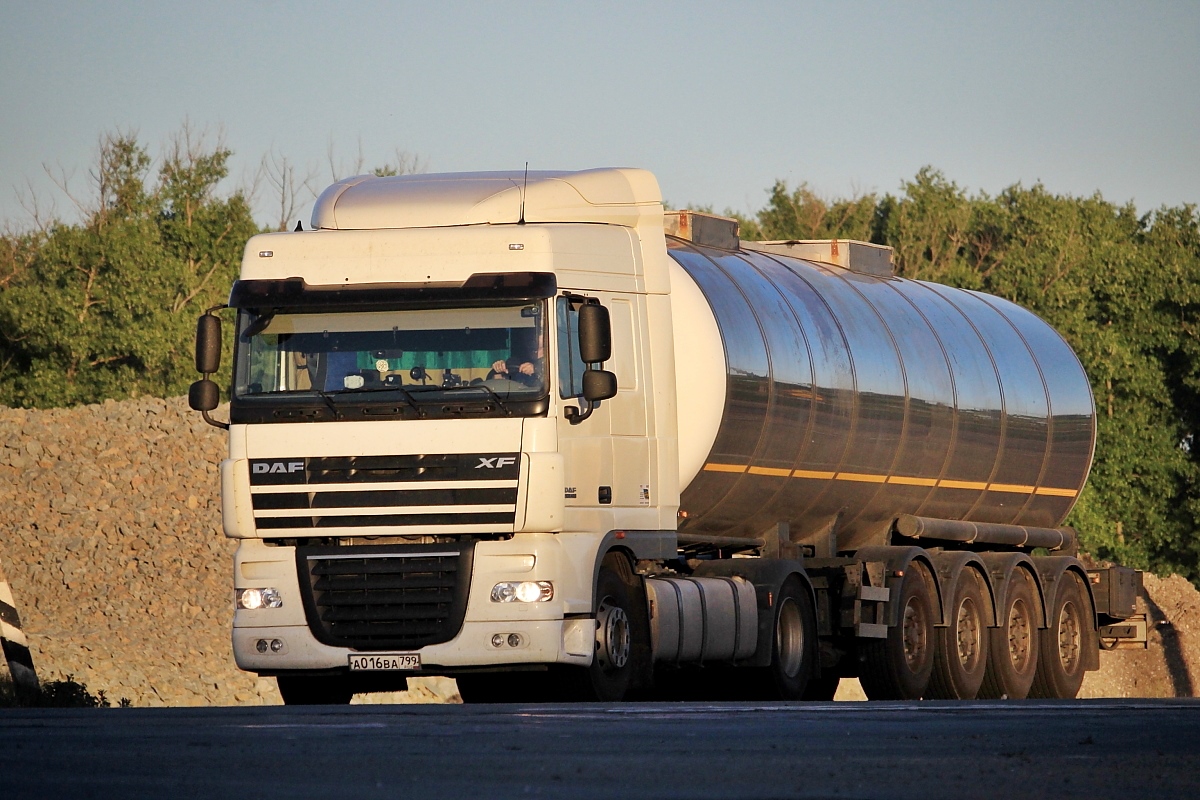 Москва, № А 016 ВА 799 — DAF XF105 FT