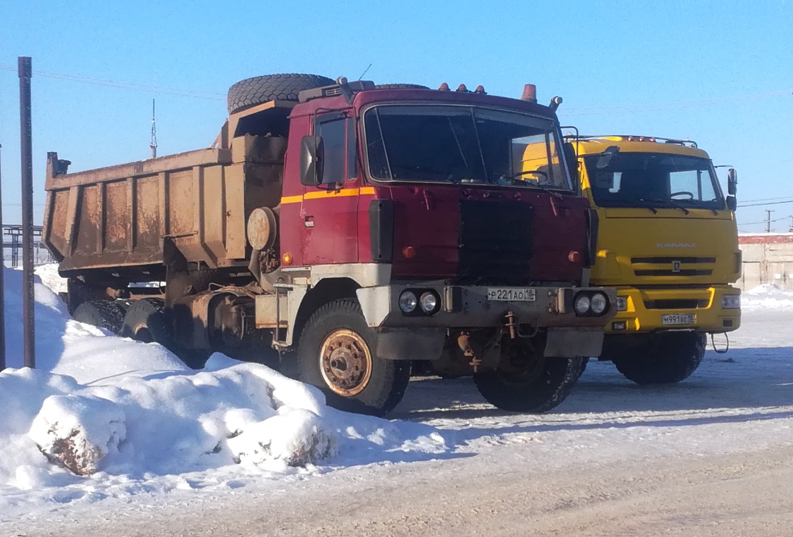 Удмуртия, № Р 221 АО 18 — Tatra 815-2 S1 A