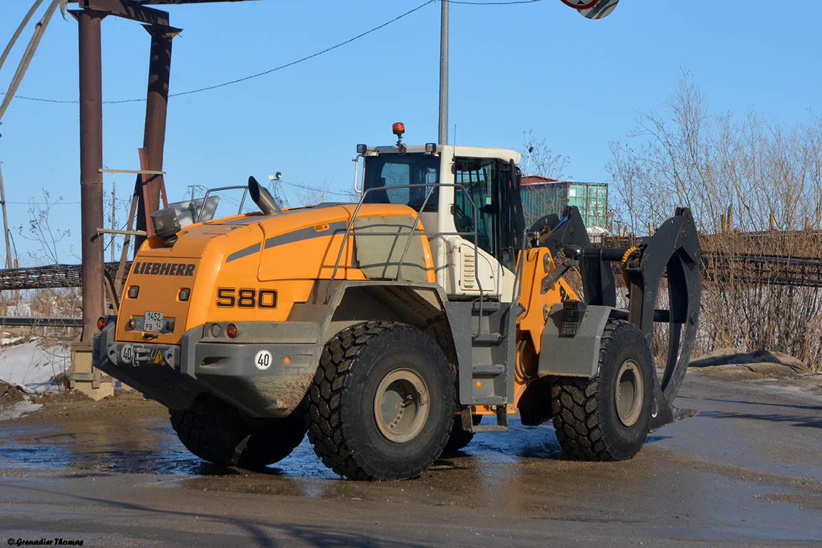 Саха (Якутия), № 1452 РВ 14 — Liebherr (общая модель)