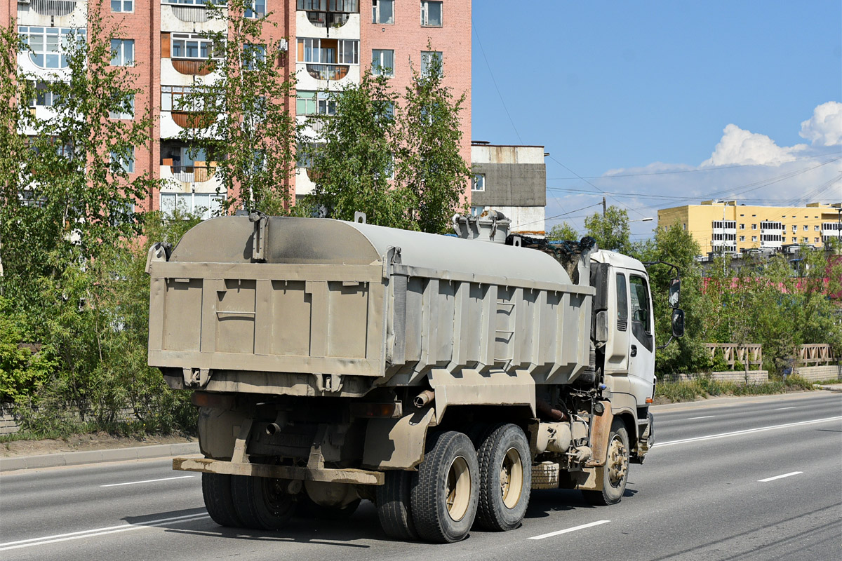 Саха (Якутия), № Р 124 МТ 14 — Isuzu Giga CYZ