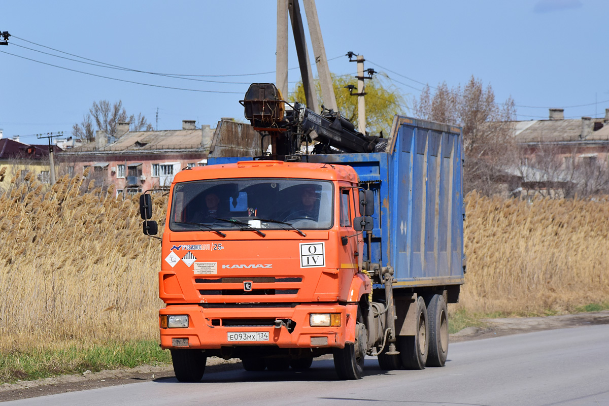 Волгоградская область, № Е 093 МХ 134 — КамАЗ-65115 (общая модель)