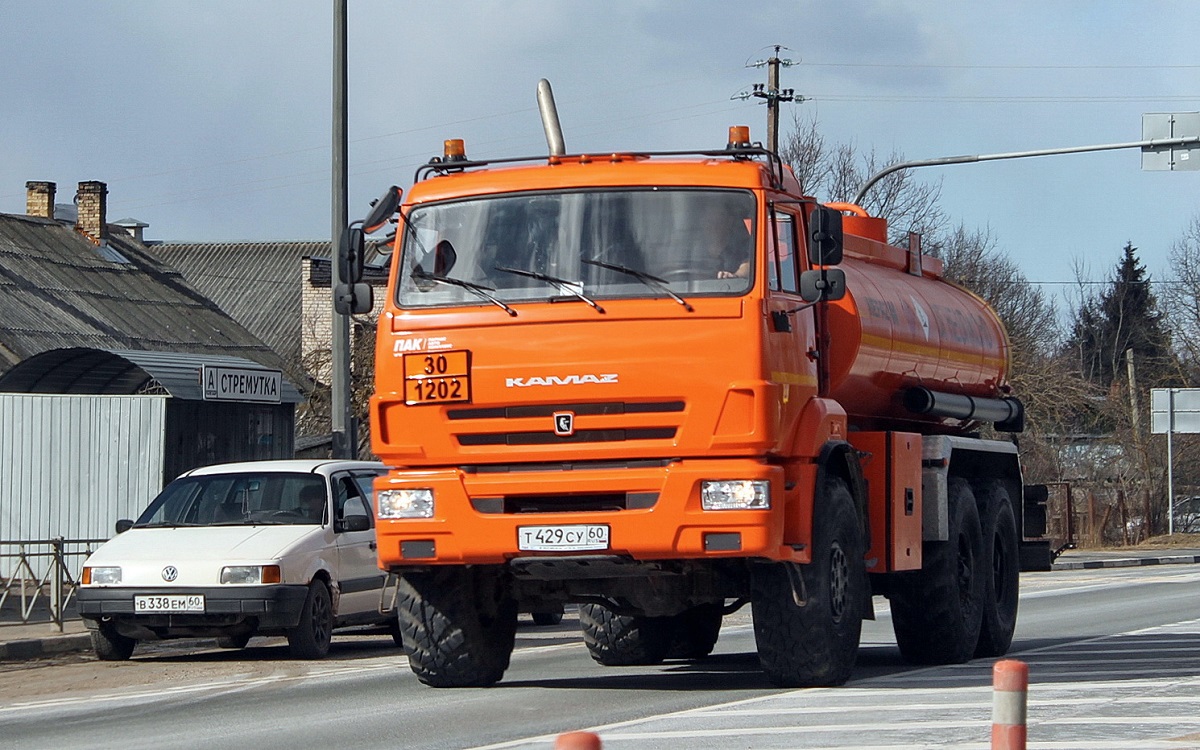 Псковская область, № Т 429 СУ 60 — КамАЗ-43118 (общая модель)