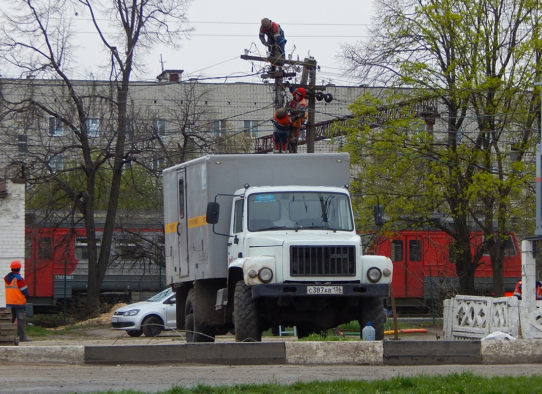 Воронежская область, № С 387 АВ 136 — ГАЗ-33081 «Садко»