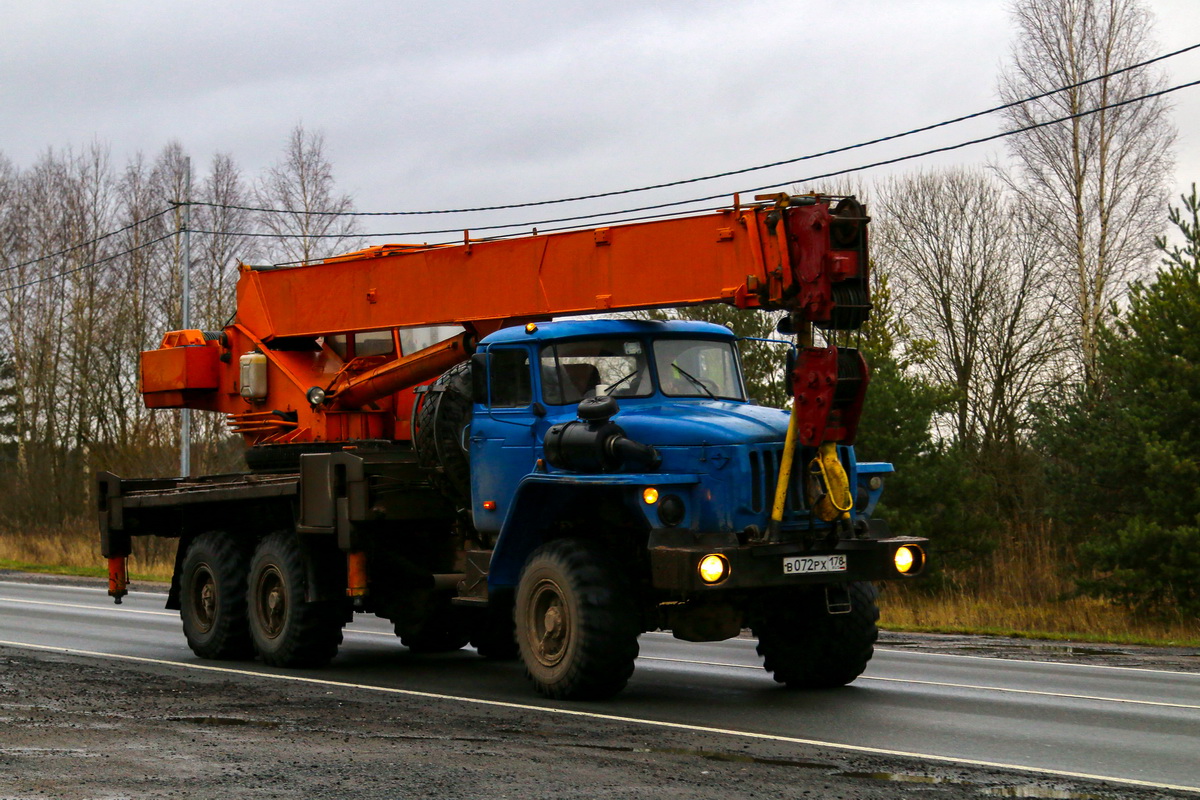 Санкт-Петербург, № В 072 РХ 178 — Урал-4320-40