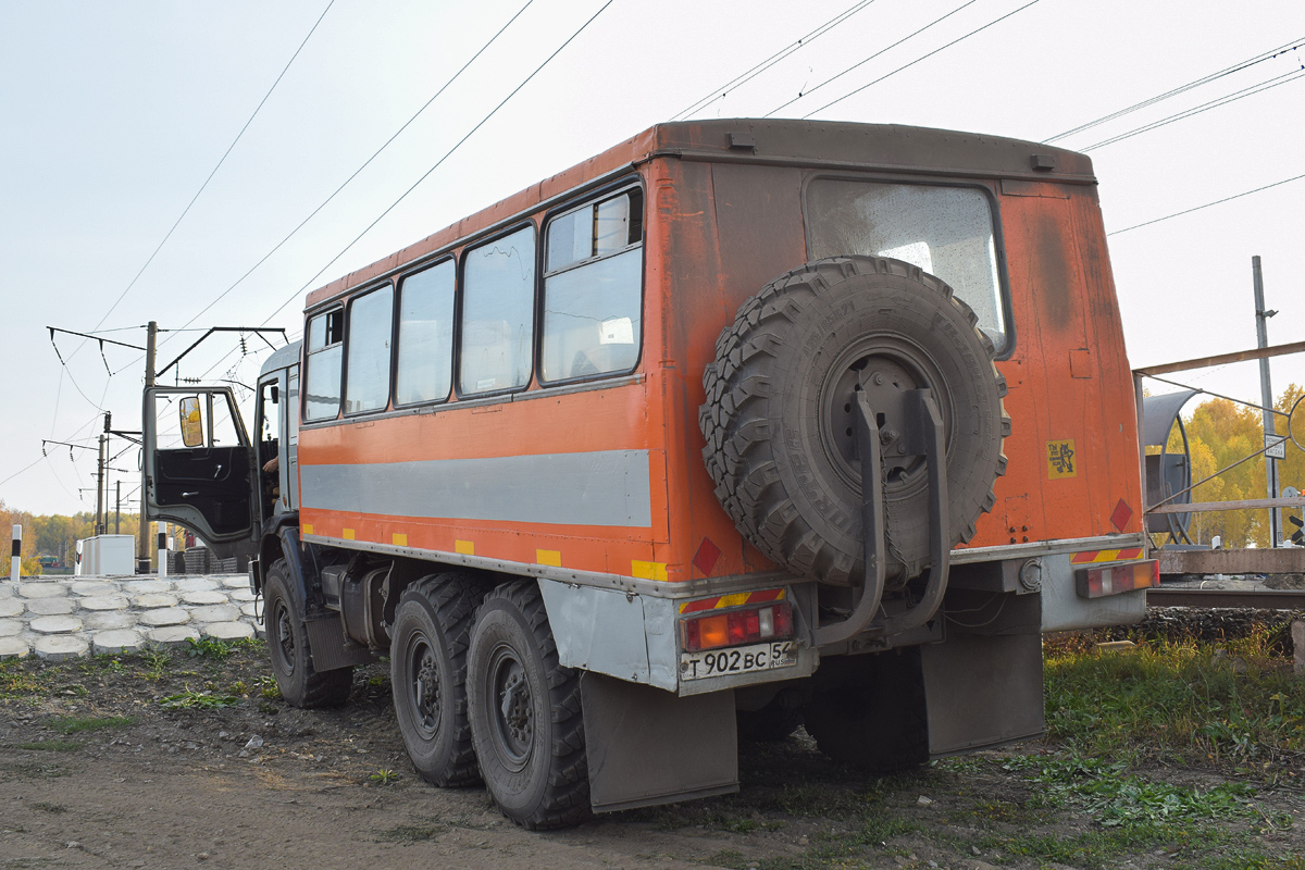 Новосибирская область, № Т 902 ВС 54 — КамАЗ-43114-02 [43114C]