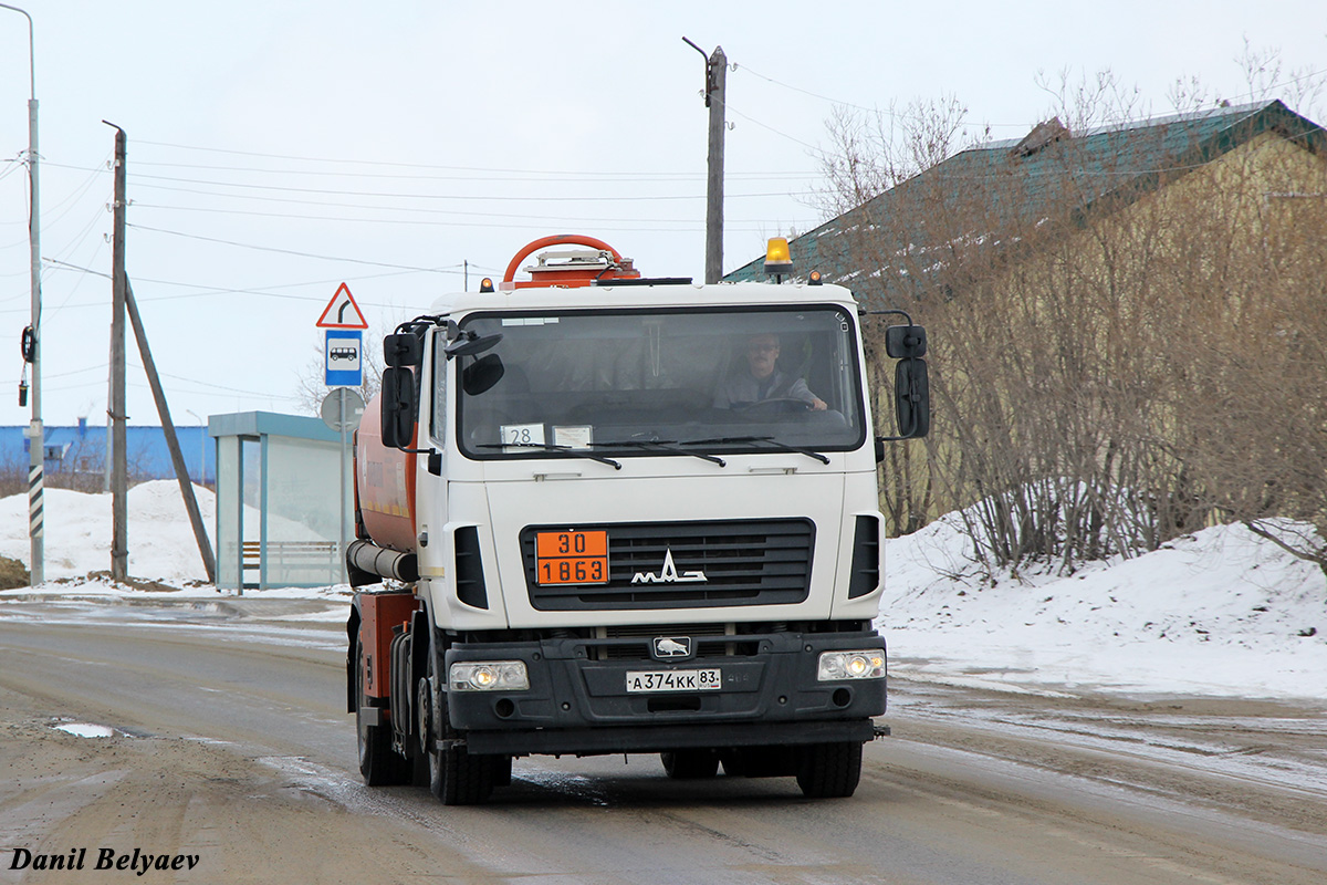 Ненецкий автономный округ, № А 374 КК 83 — МАЗ-5340B2