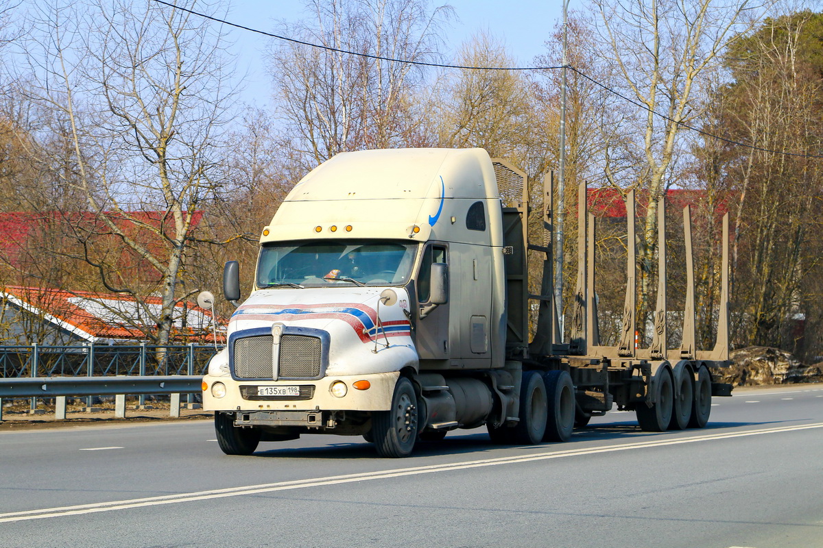 Санкт-Петербург, № Е 135 ХВ 198 — Kenworth T2000