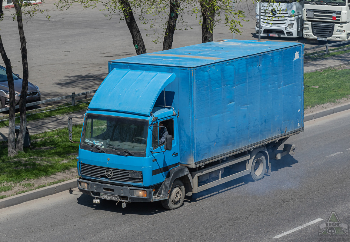 Алматинская область, № 709 YDY 05 — Mercedes-Benz LK 814