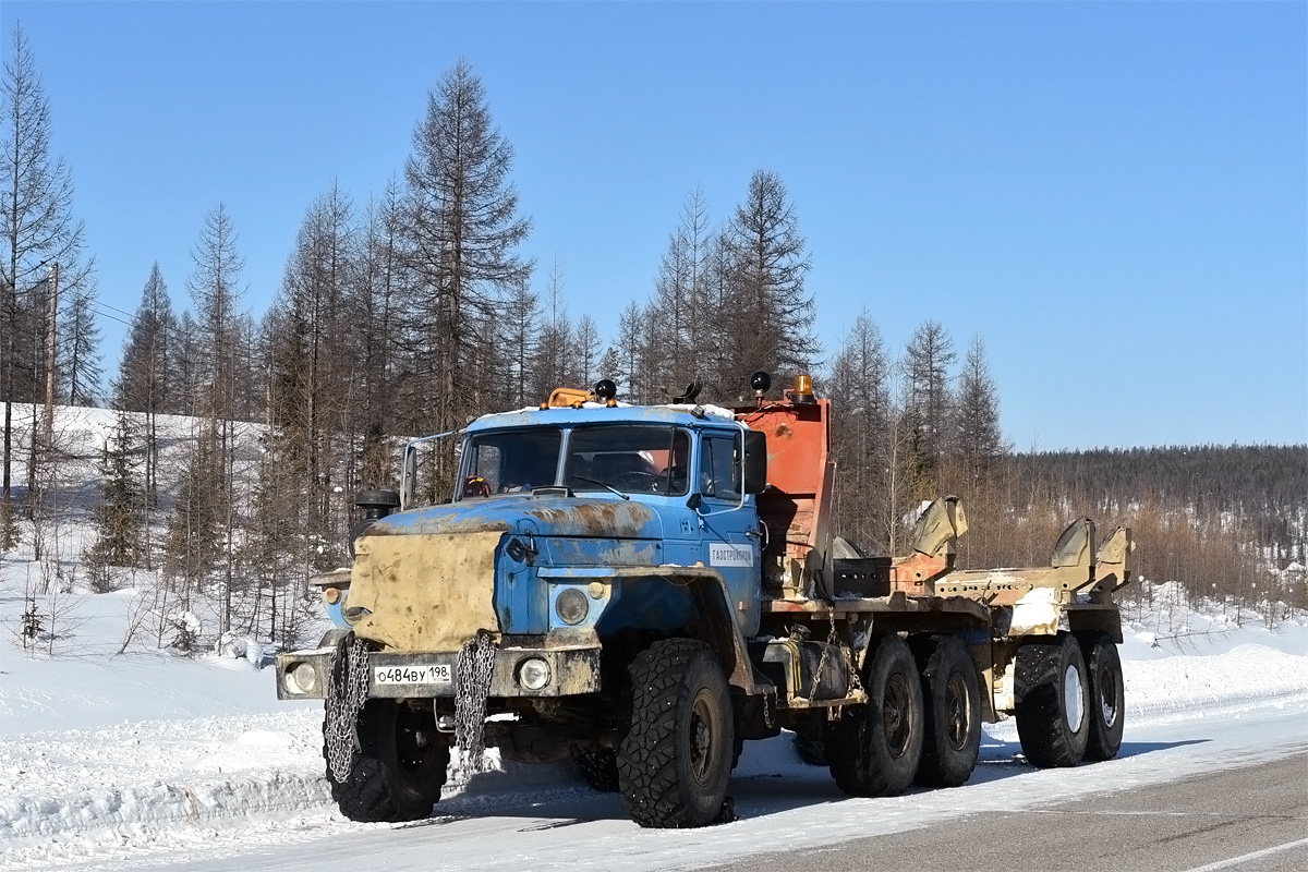 Санкт-Петербург, № О 484 ВУ 198 — Урал-5557-10