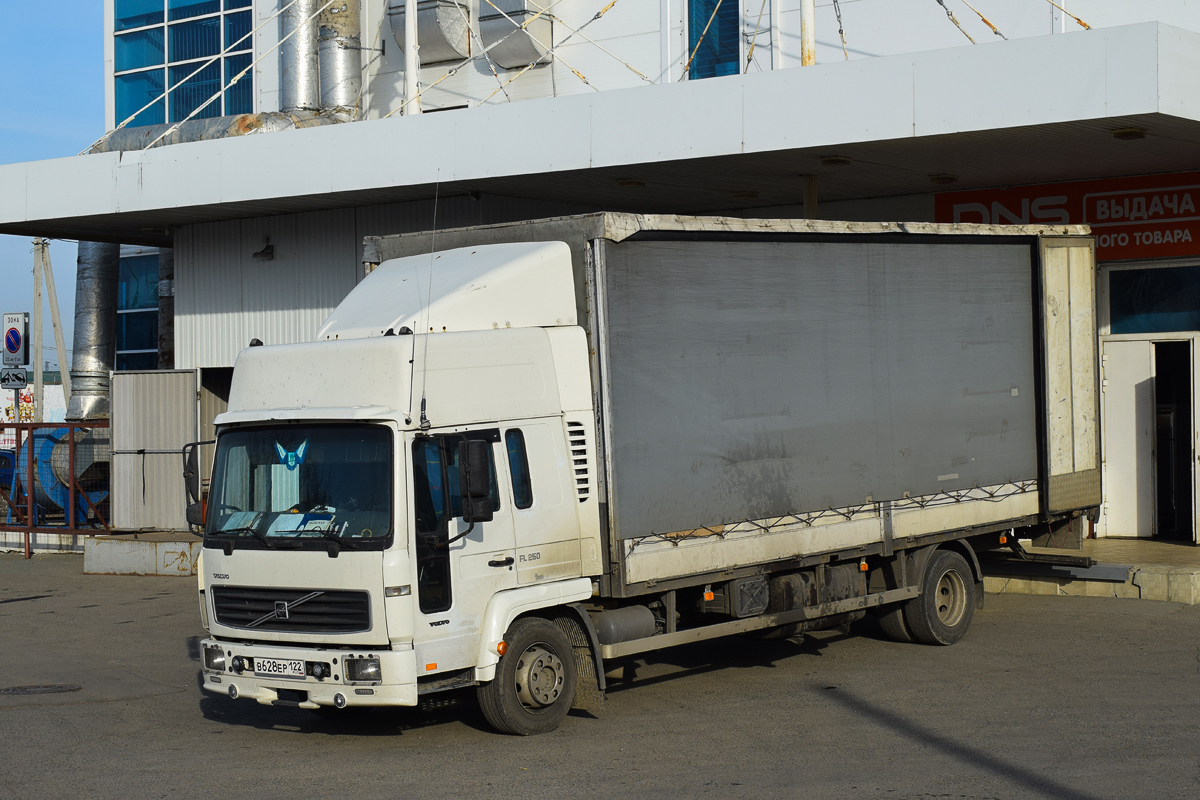 Алтайский край, № В 628 ЕР 122 — Volvo ('2001) FL