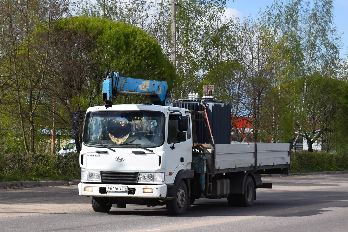 Тверская область, № Е 614 СУ 69 — Hyundai Mega Truck HD120