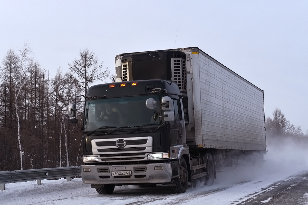 Приморский край, № У 913 ОХ 125 — Hino Profia