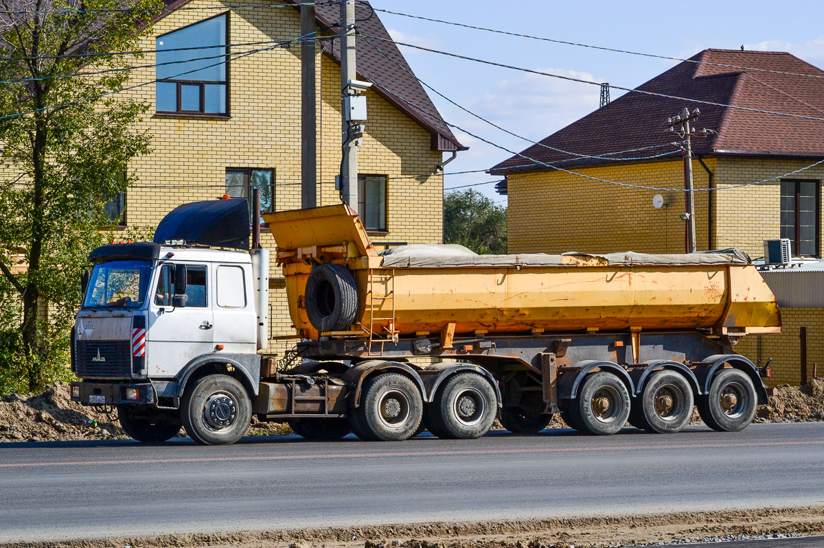 Волгоградская область, № С 093 АН 34 — МАЗ-64229