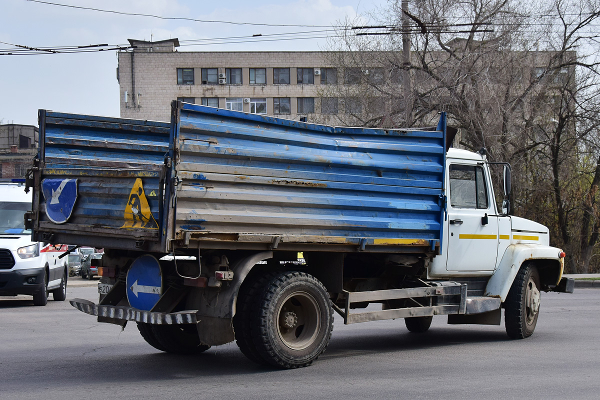 Волгоградская область, № В 204 ЕА 134 — ГАЗ-3309