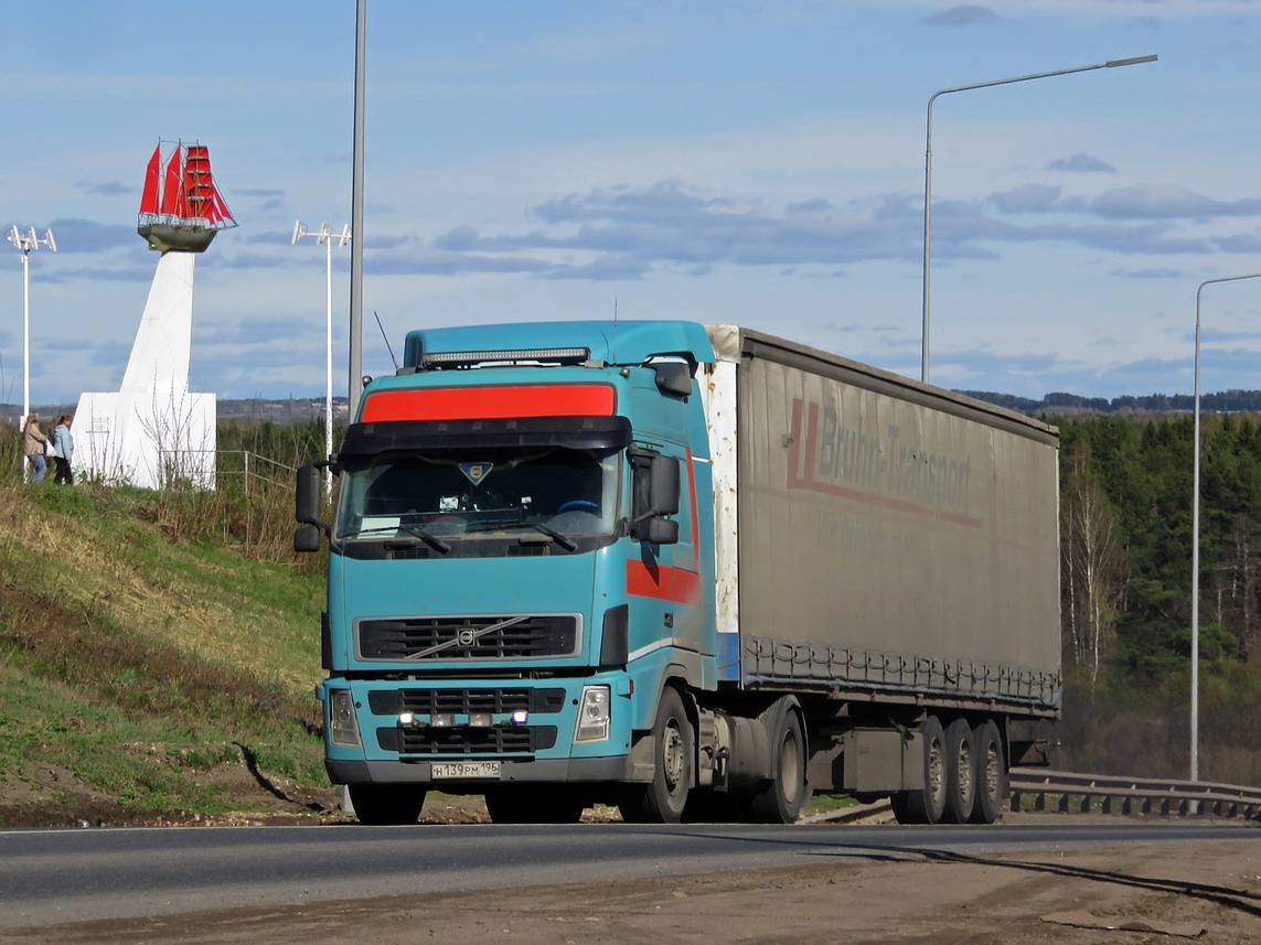 Свердловская область, № Н 139 РМ 196 — Volvo ('2002) FH12.420