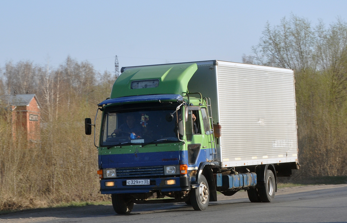 Омская область, № С 329 РТ 55 — Mitsubishi Fuso Fighter