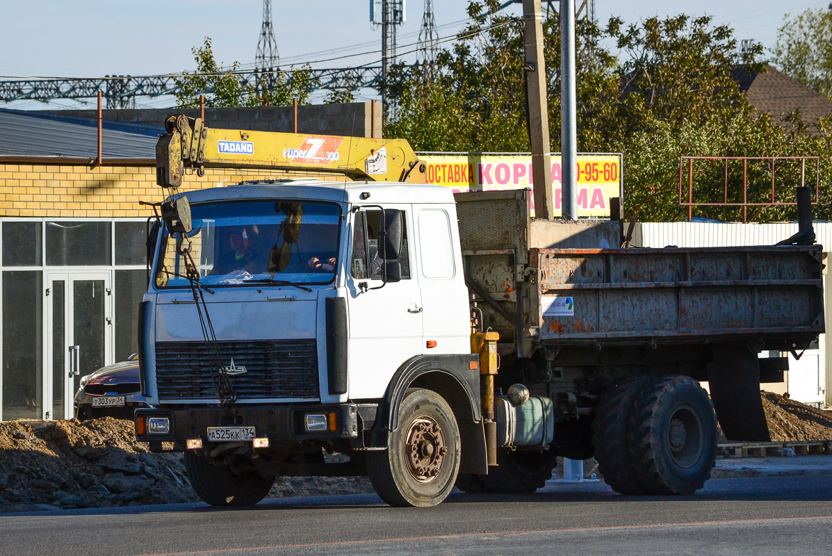 Волгоградская область, № А 525 КК 134 — МАЗ-53371