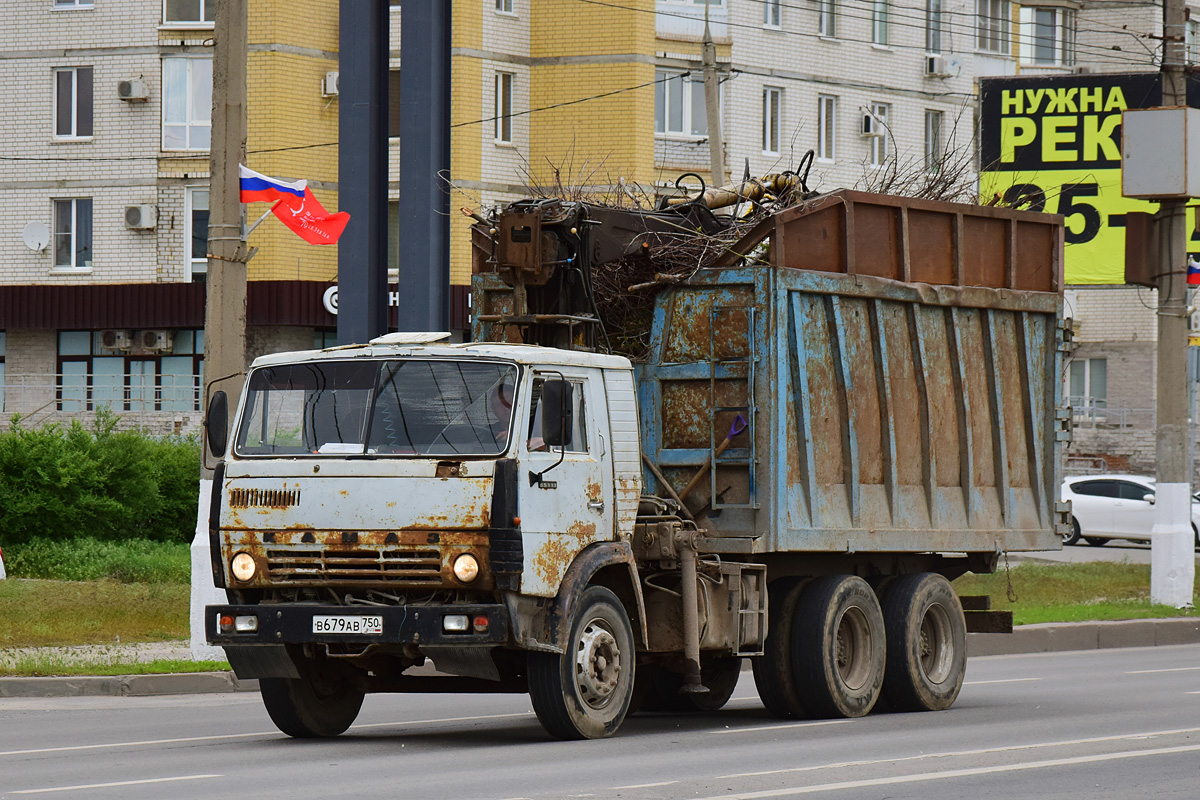 Волгоградская область, № В 679 АВ 750 — КамАЗ-53212