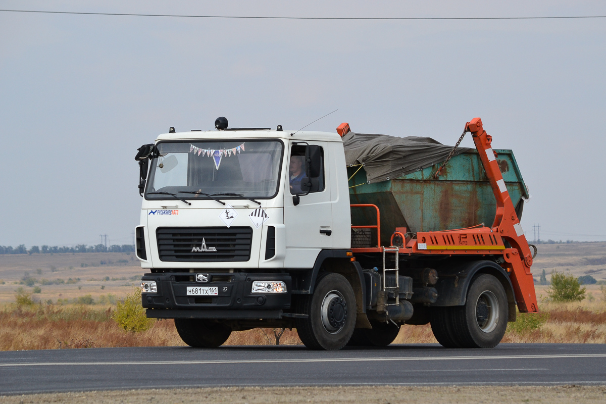 Волгоградская область, № Н 681 ТХ 161 — МАЗ-555025