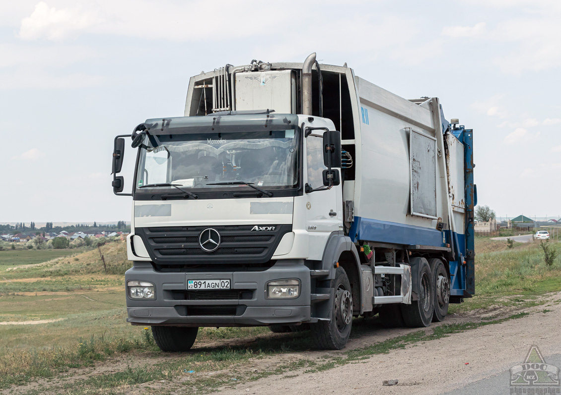 Алматы, № 891 AGN 02 — Mercedes-Benz Axor (общ.м)