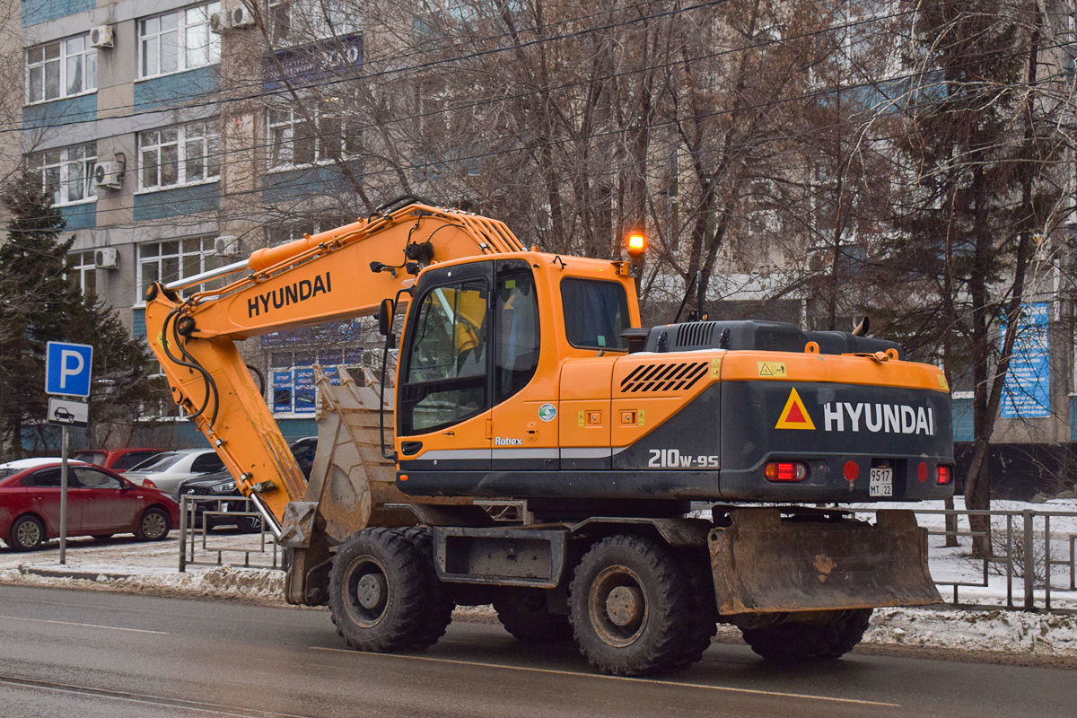 Алтайский край, № 9517 МТ 22 — Hyundai R210W-9S