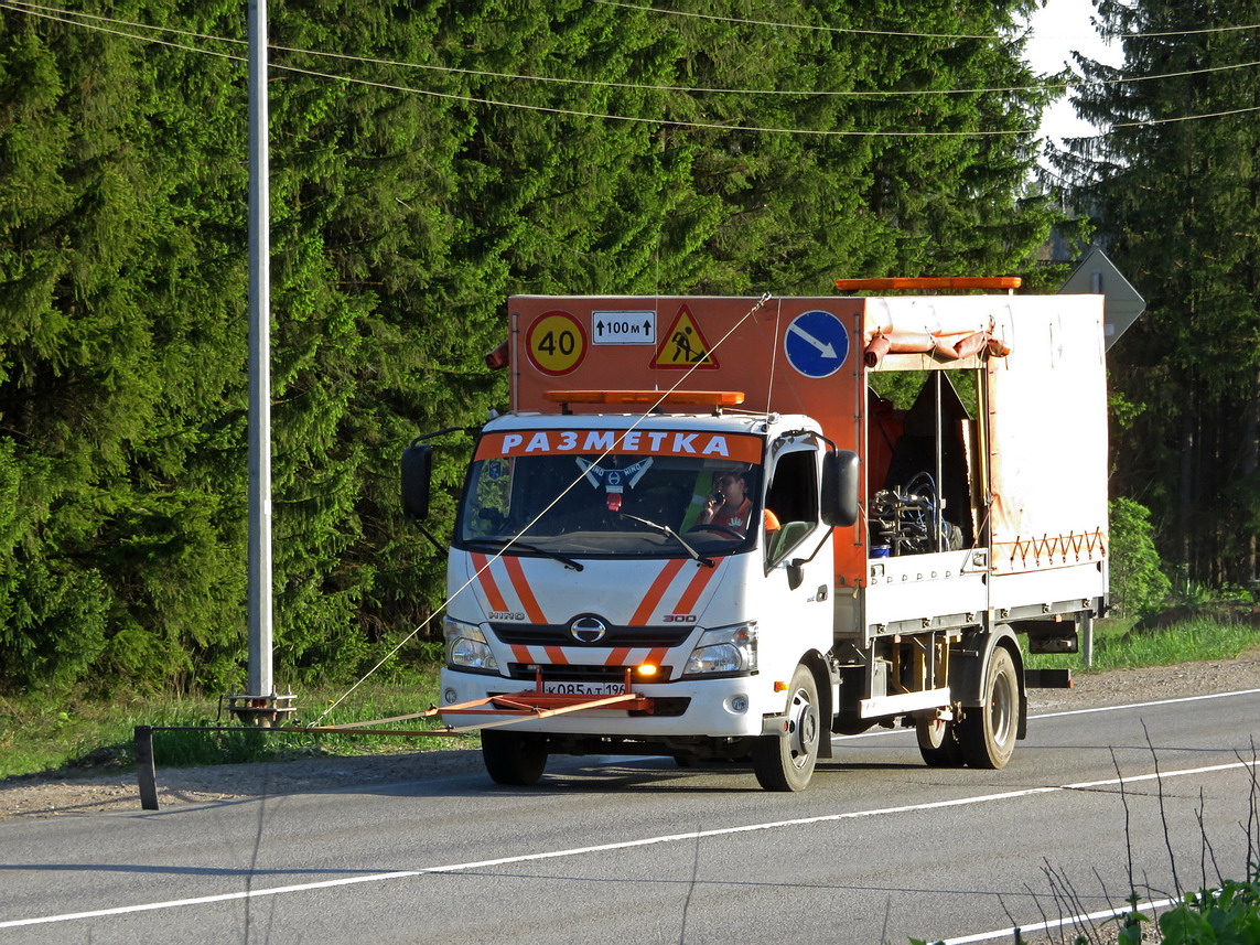 Свердловская область, № К 085 АТ 196 — Hino (общая модель)