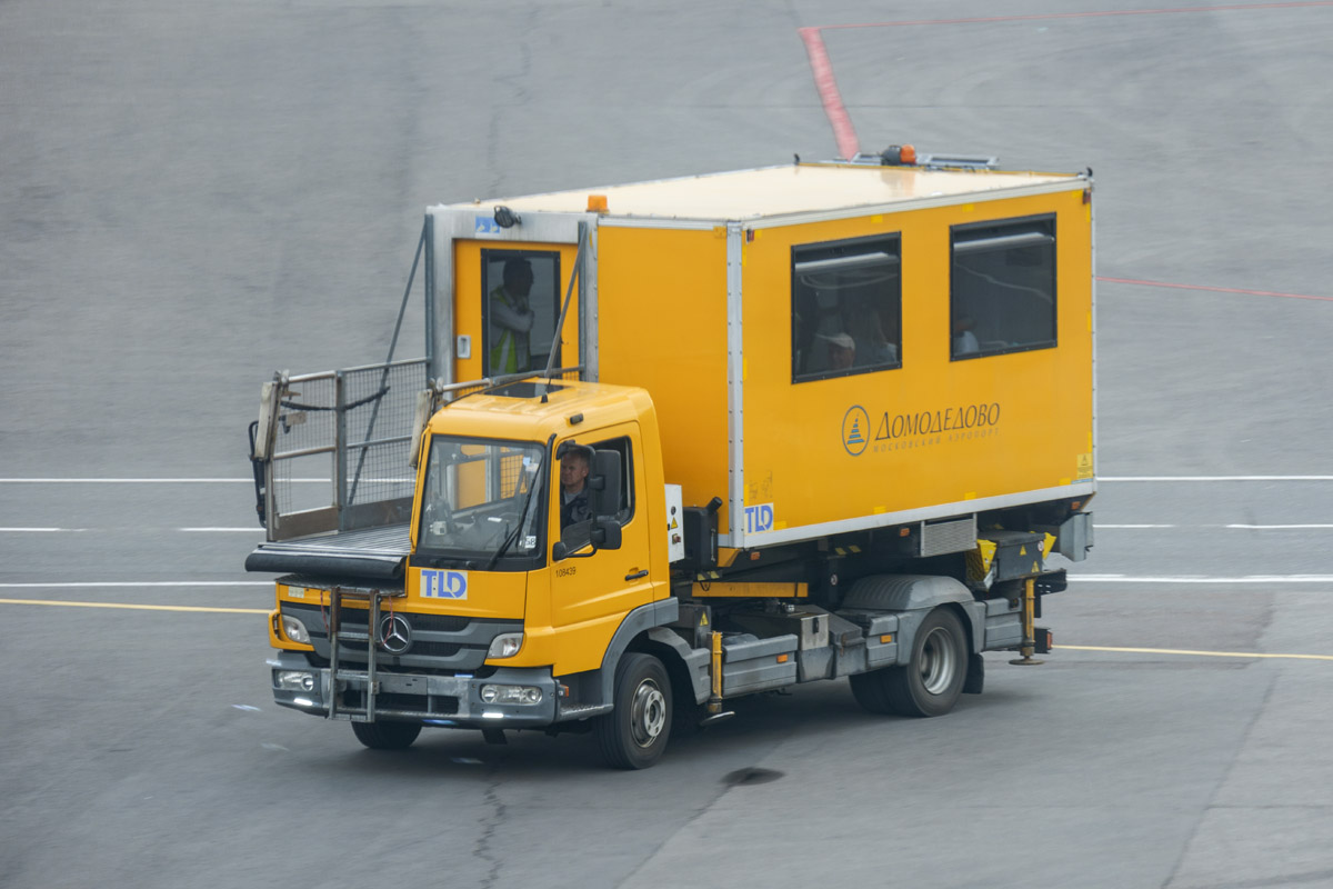 Московская область, № 108439 — Mercedes-Benz Atego (общ.м)