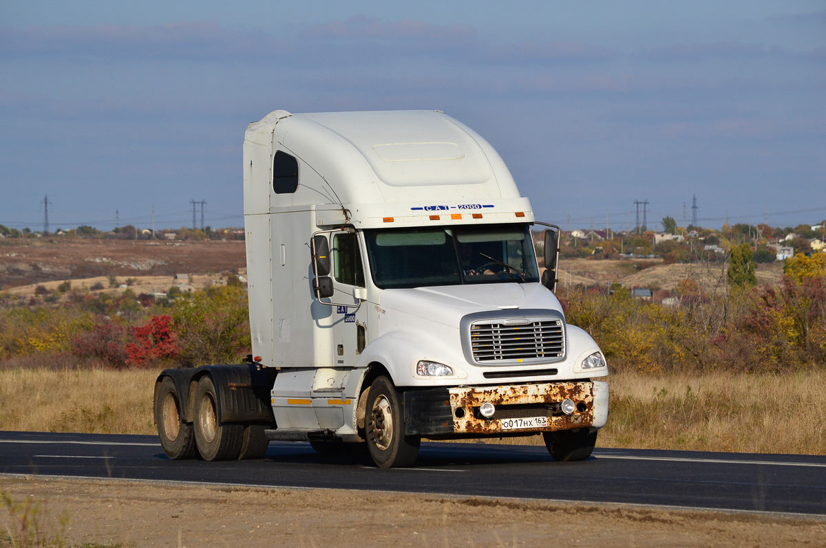 Самарская область, № О 017 НХ 163 — Freightliner Columbia