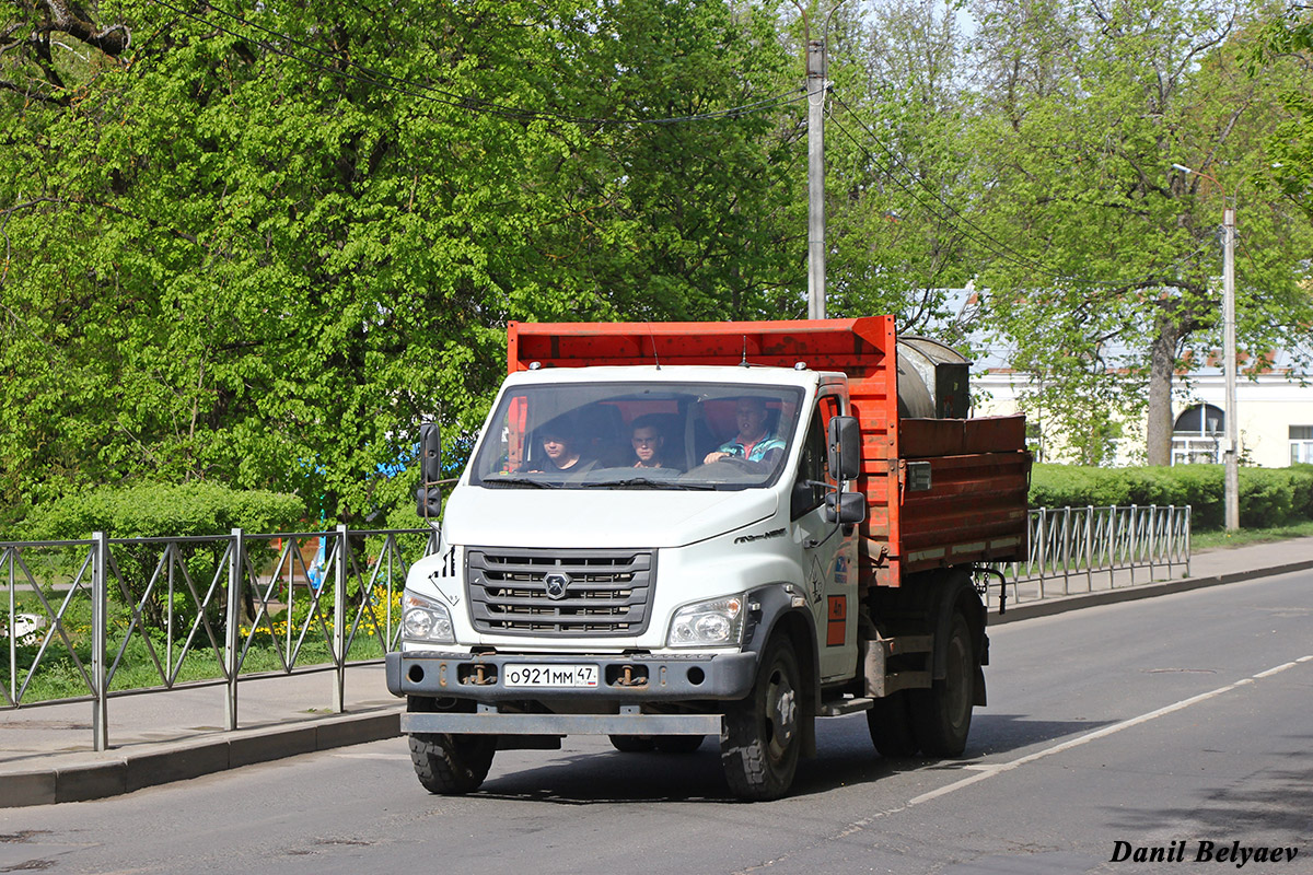 Ленинградская область, № О 921 ММ 47 — ГАЗ-C41R13