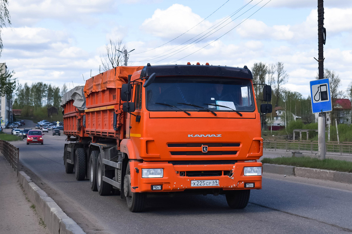 Тверская область, № Х 225 СР 69 — КамАЗ-65115-50