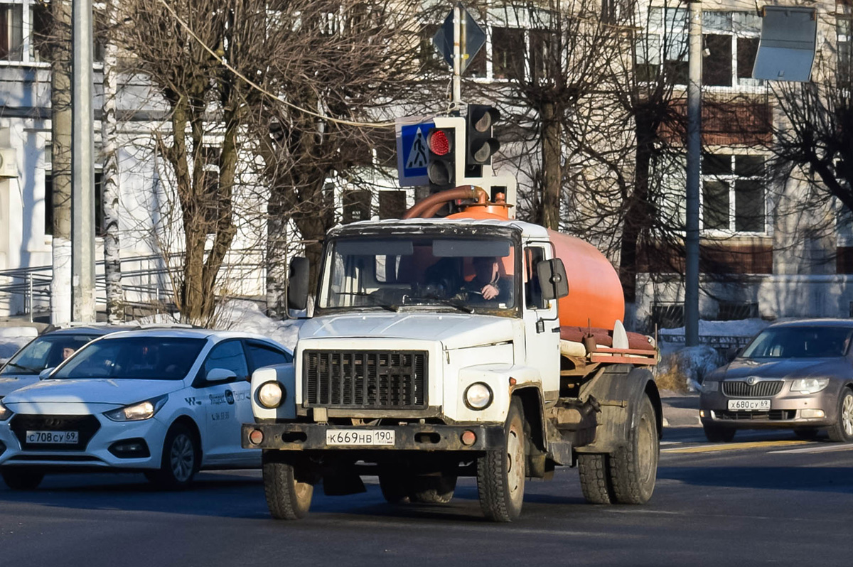 Тверская область, № К 669 НВ 190 — ГАЗ-3309