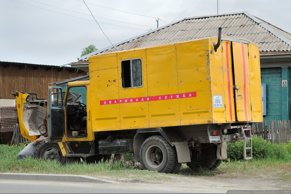 Новосибирская область, № В 061 РТ 54 — ЗИЛ-433362