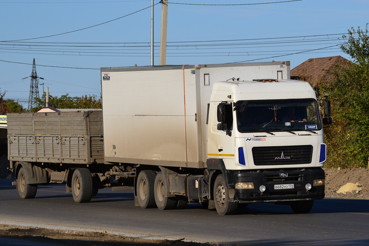 Волгоградская область, № В 682 НО 134 — МАЗ-6312B9