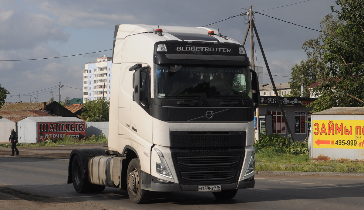 Татарстан, № М 139 МУ 716 — Volvo ('2002) FH12.500