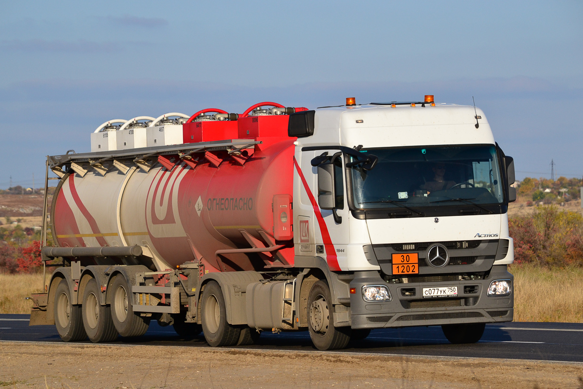 Волгоградская область, № С 077 УК 750 — Mercedes-Benz Actros ('2009) 1844