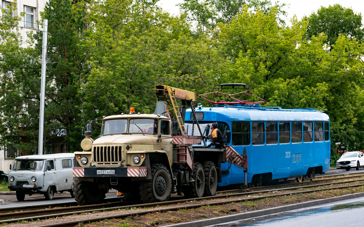 Башкортостан, № В 037 ХН 02 — Урал-4320-10