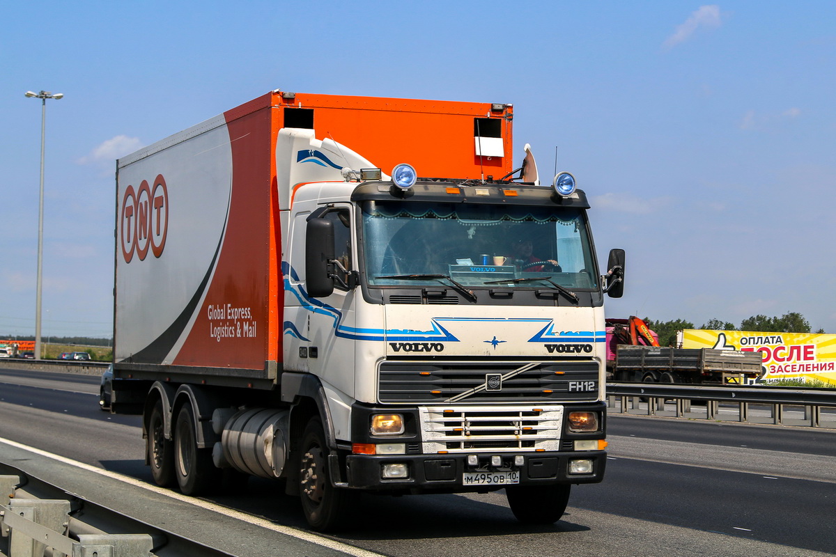 Карелия, № М 495 ОВ 10 — Volvo ('1993) FH12.340