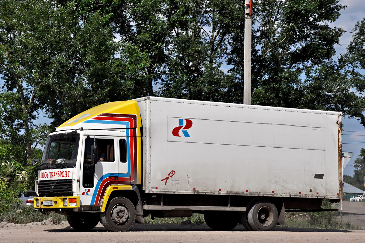 Алтайский край, № А 735 УН 122 — Volvo FL6