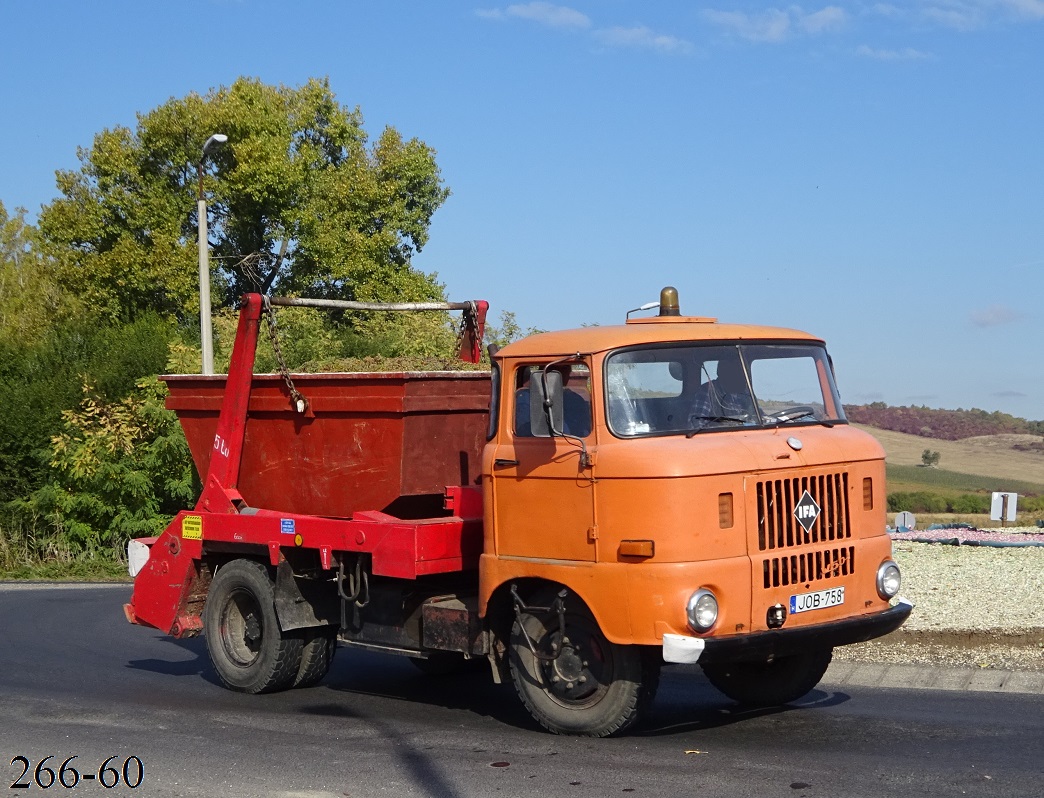 Венгрия, № JOB-758 — IFA W50L/K; Венгрия — Сбор винограда в Венгрии