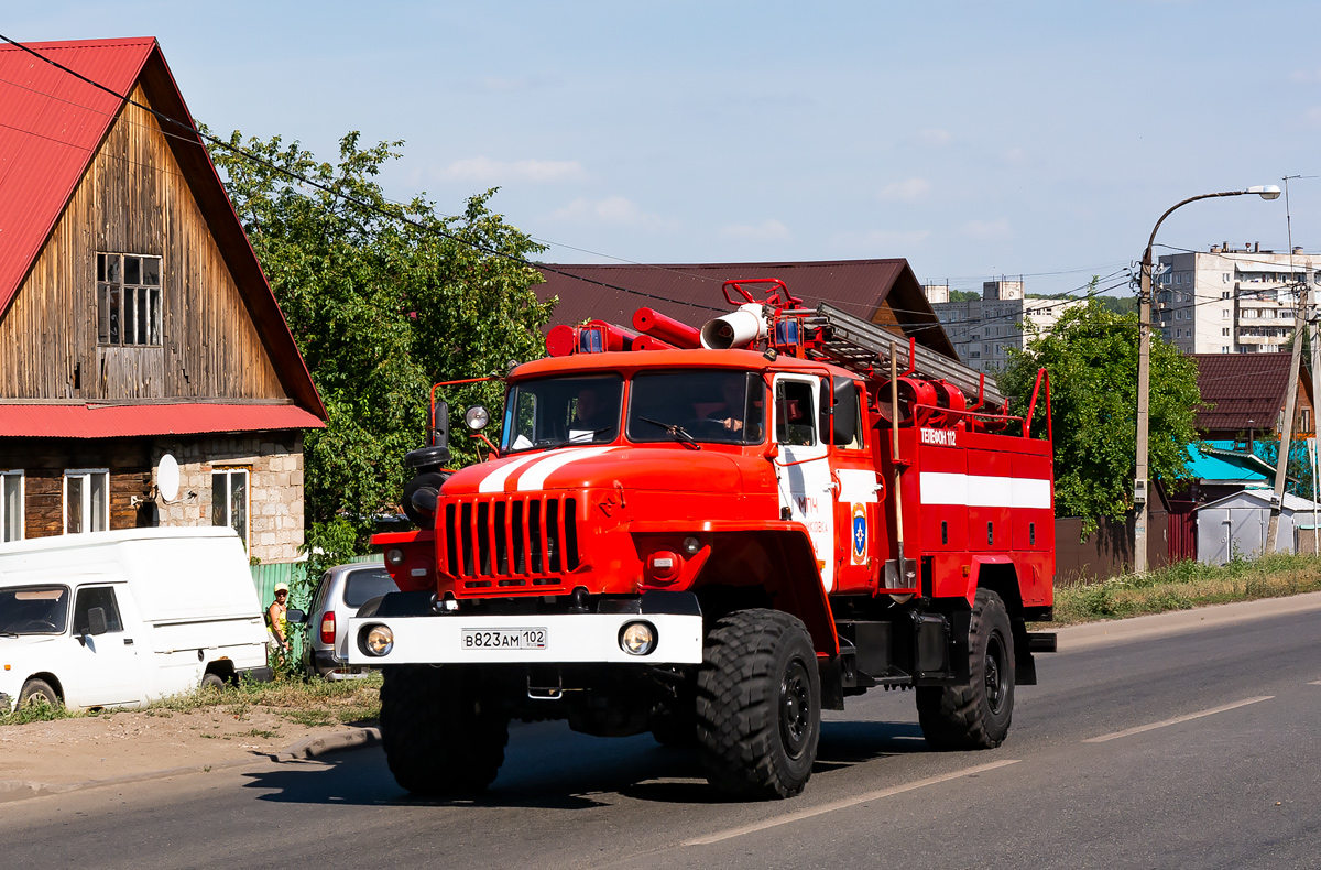 Башкортостан, № В 823 АМ 102 — Урал-43206-41