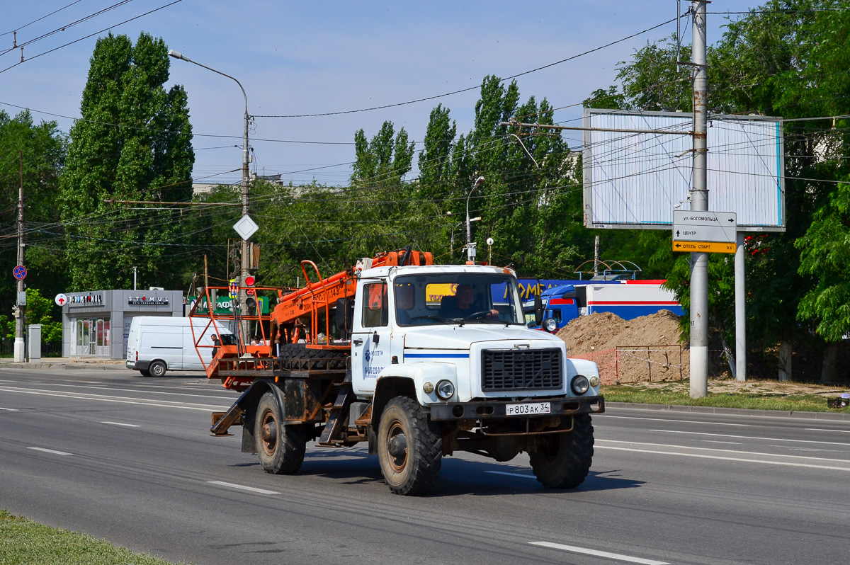 Волгоградская область, № Р 803 АК 34 — ГАЗ-3308 «Садко»