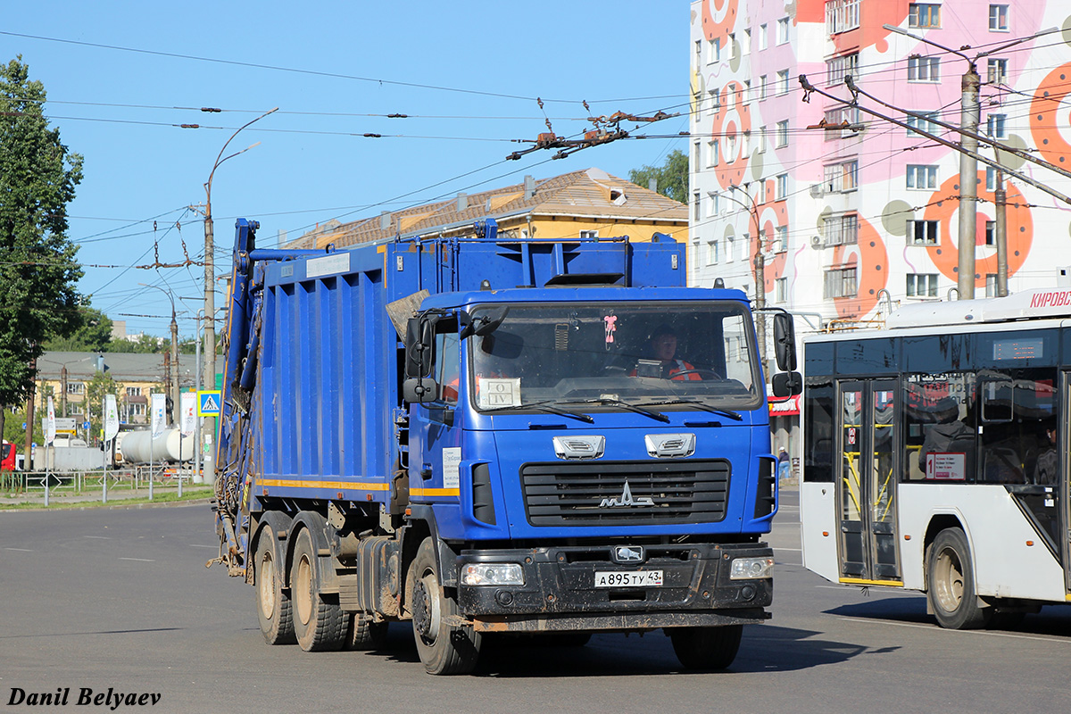 Кировская область, № А 895 ТУ 43 — МАЗ-6312C3