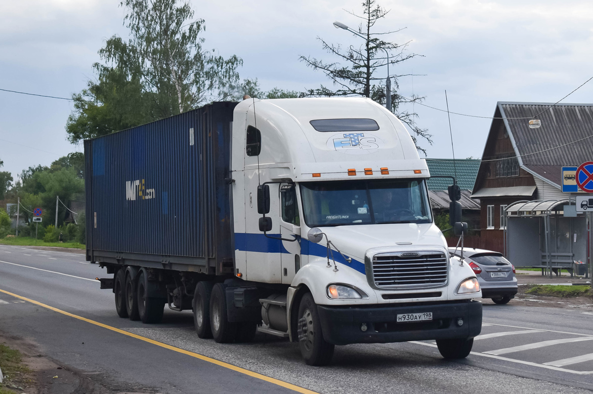 Санкт-Петербург, № Н 930 АУ 198 — Freightliner Columbia