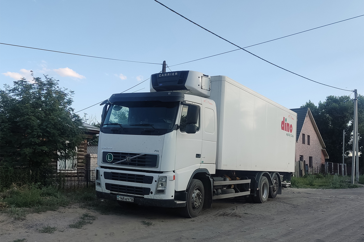 Восточно-Казахстанская область, № 148 AEY 16 — Volvo ('2002) FH12.460