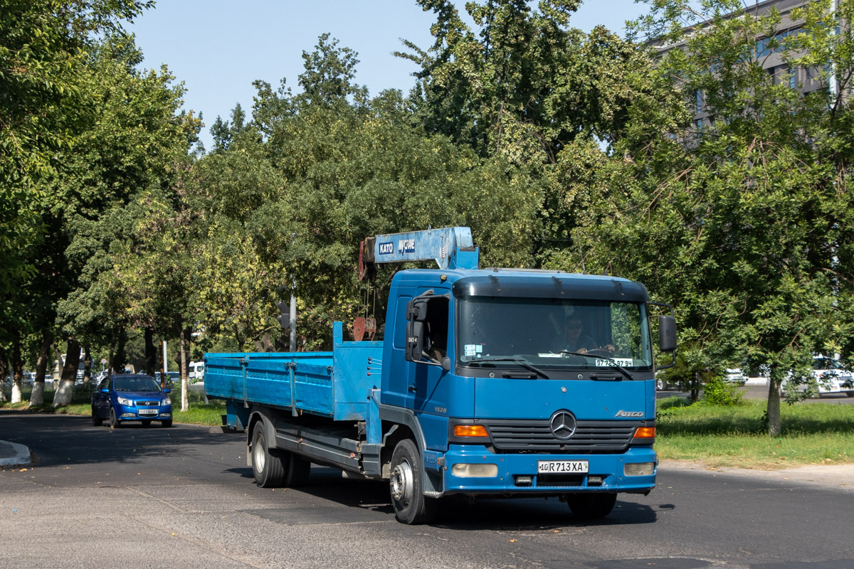 Узбекистан, № 10 R 713 XA — Mercedes-Benz Atego (общ.м)