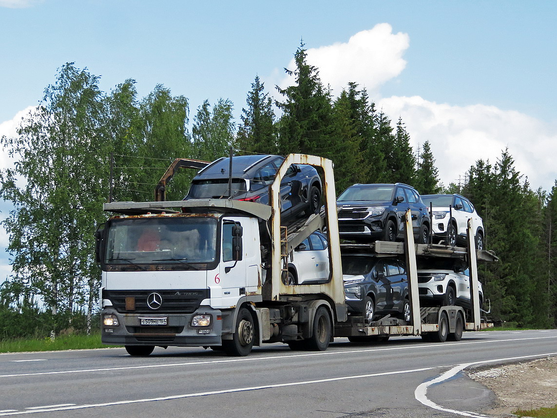 Саратовская область, № Е 509 МЕ 164 — Mercedes-Benz Actros ('2003) 1836