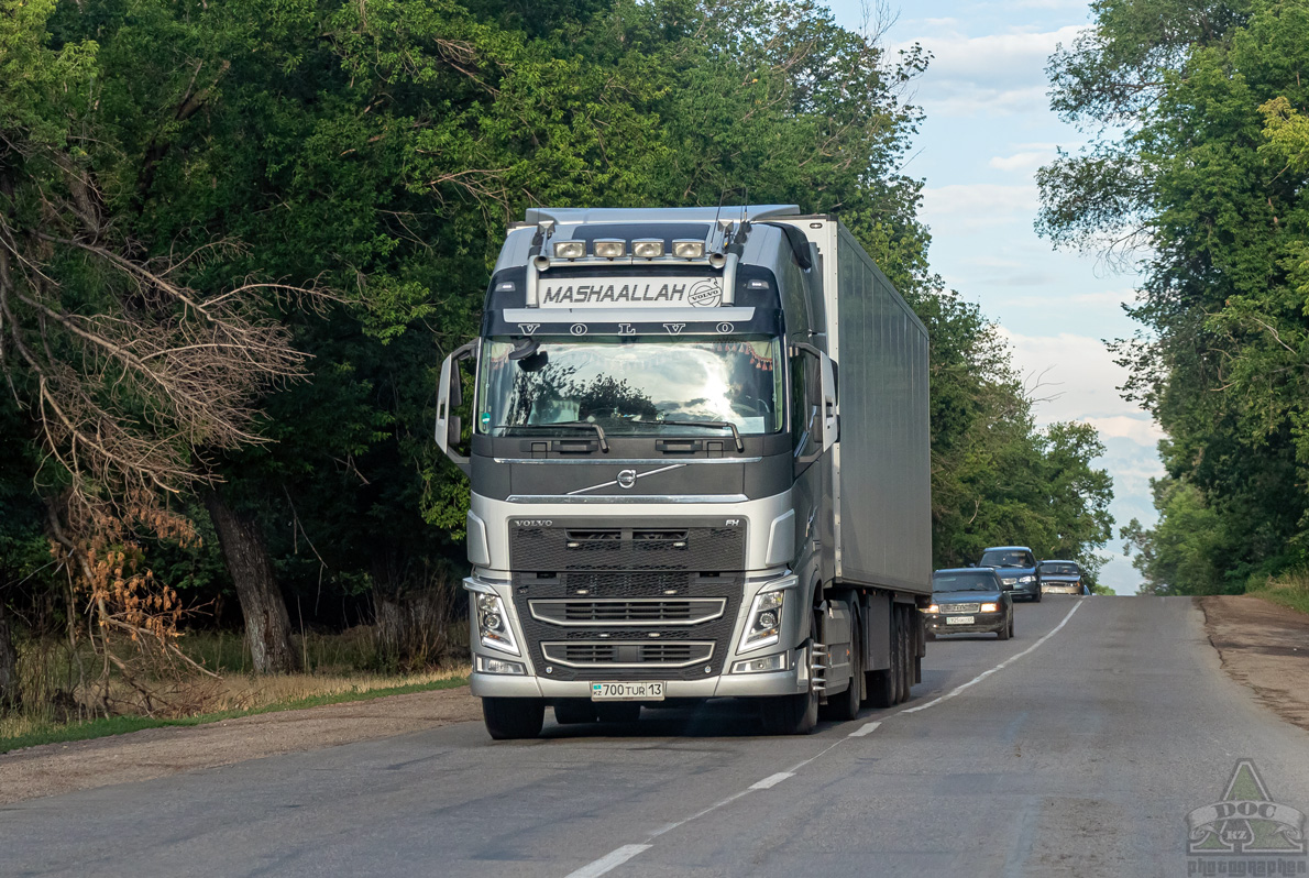 Туркестанская область, № 700 TUR 13 — Volvo ('2012) FH.460