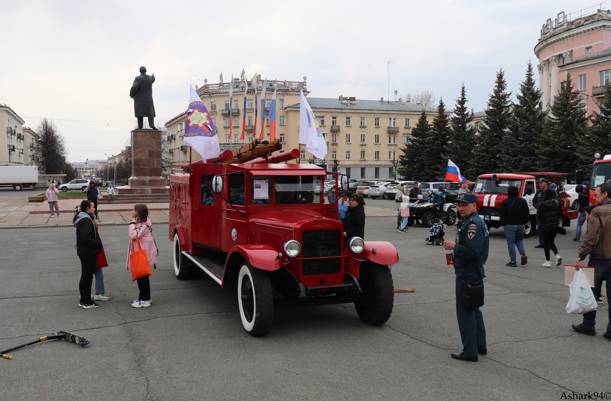 Красноярский край — Выставка пожарной техники в честь 70-летия ФГКУ "Специальное Управление ФПС № 2 МЧС России"