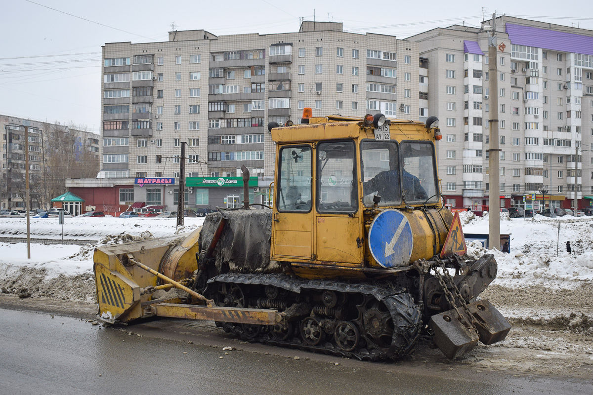 Алтайский край, № 4475 АУ 22 — ДТ-75МЛ/Т (общая модель)