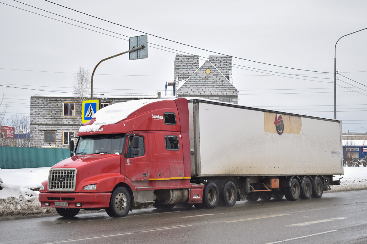 Алтайский край, № У 933 ХЕ 22 — Volvo VNL770